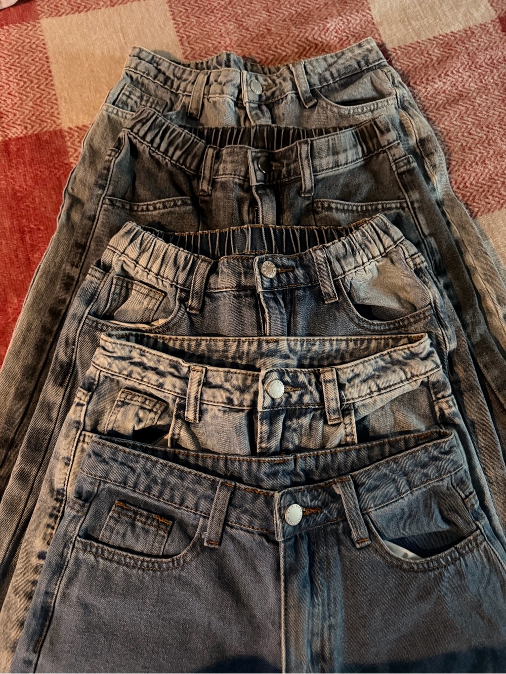 Stack of Vintage Blue/Black Girls Jeans - 5 Pairs